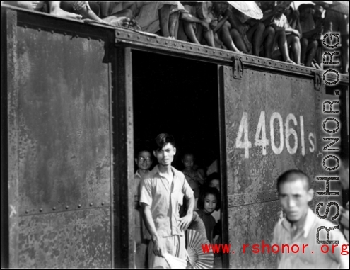 Chinese refugees on a train in Guangxi during Ichigo in the fall of 1944.