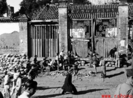 Guilin street scene 1944.  From the collection of Hal Geer.