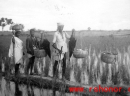 Rural people in India during WWII.   Photo from P. Noel.