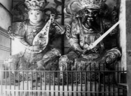 A Buddhist temple (天王宝殿) in China during WWII.